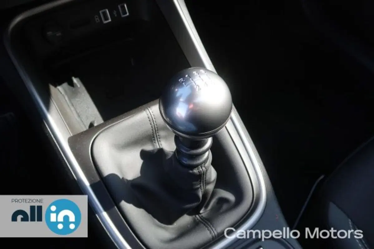 Jeep Avenger nuova a Venezia (12)