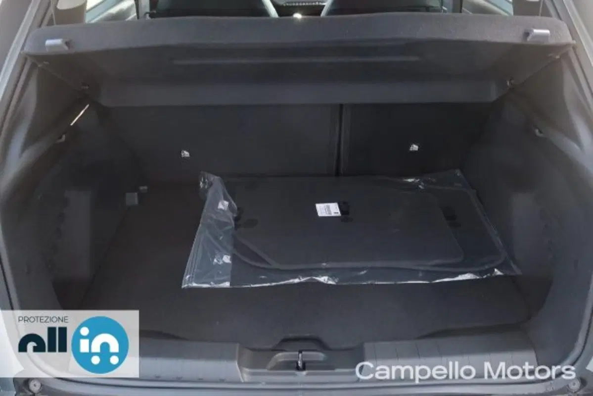 Jeep Avenger nuova a Venezia (18)