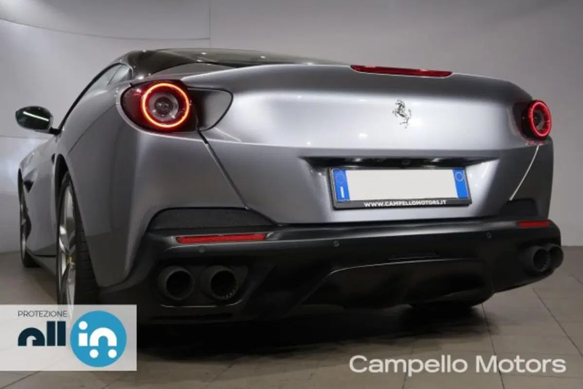 Ferrari Portofino Spider usata a Venezia (4)