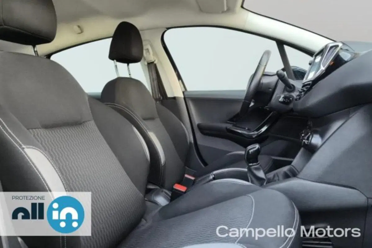Peugeot 208 usata a Venezia (15)