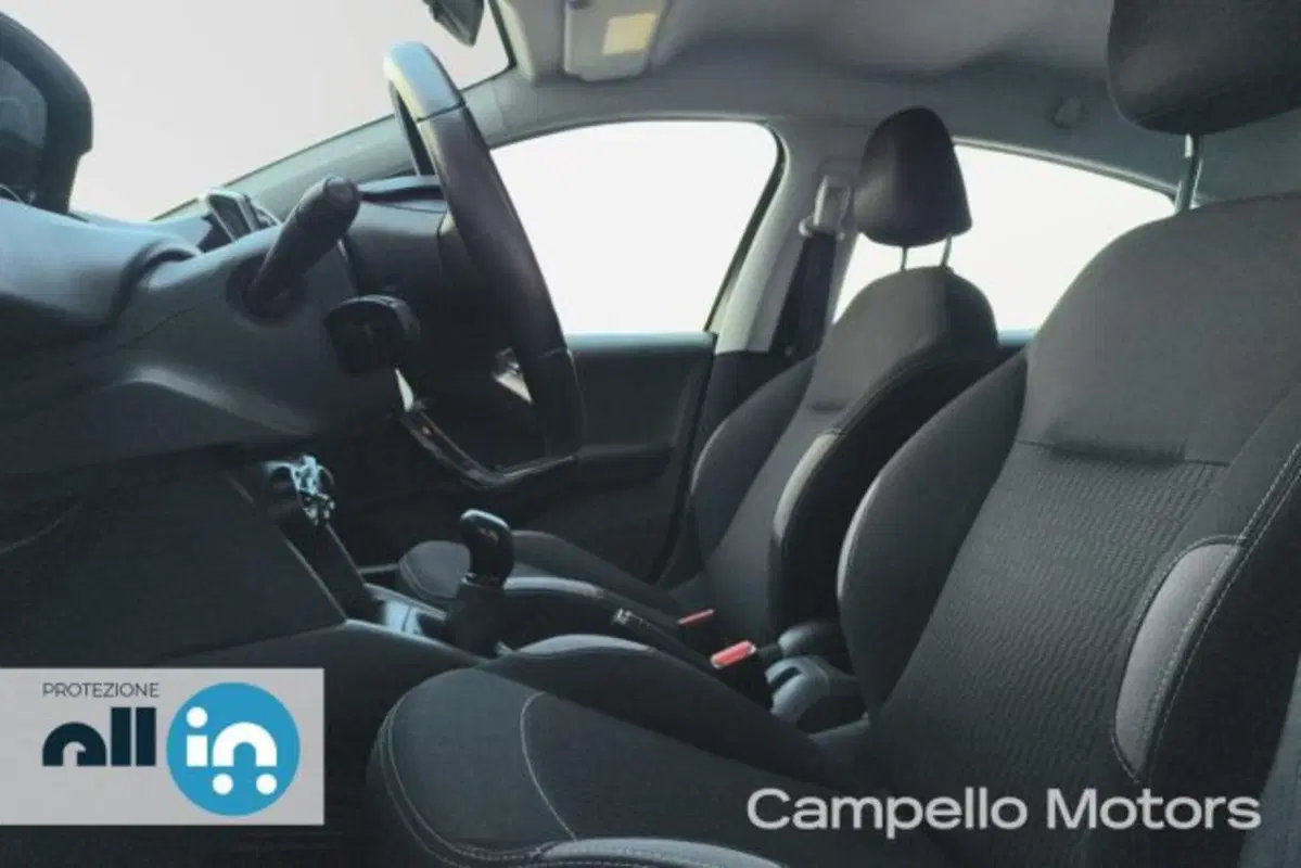 Peugeot 208 usata a Venezia (5)