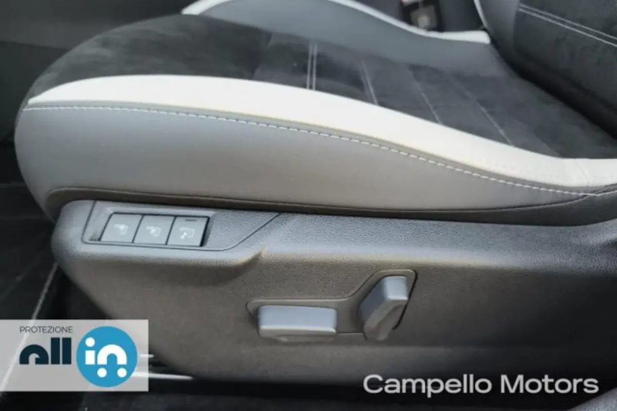 Alfa Romeo Junior nuova a Venezia (20)