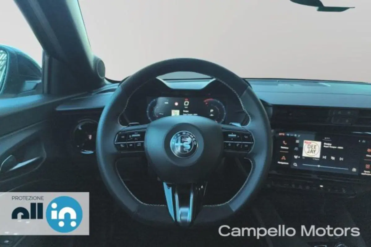 Alfa Romeo Junior nuova a Venezia (8)