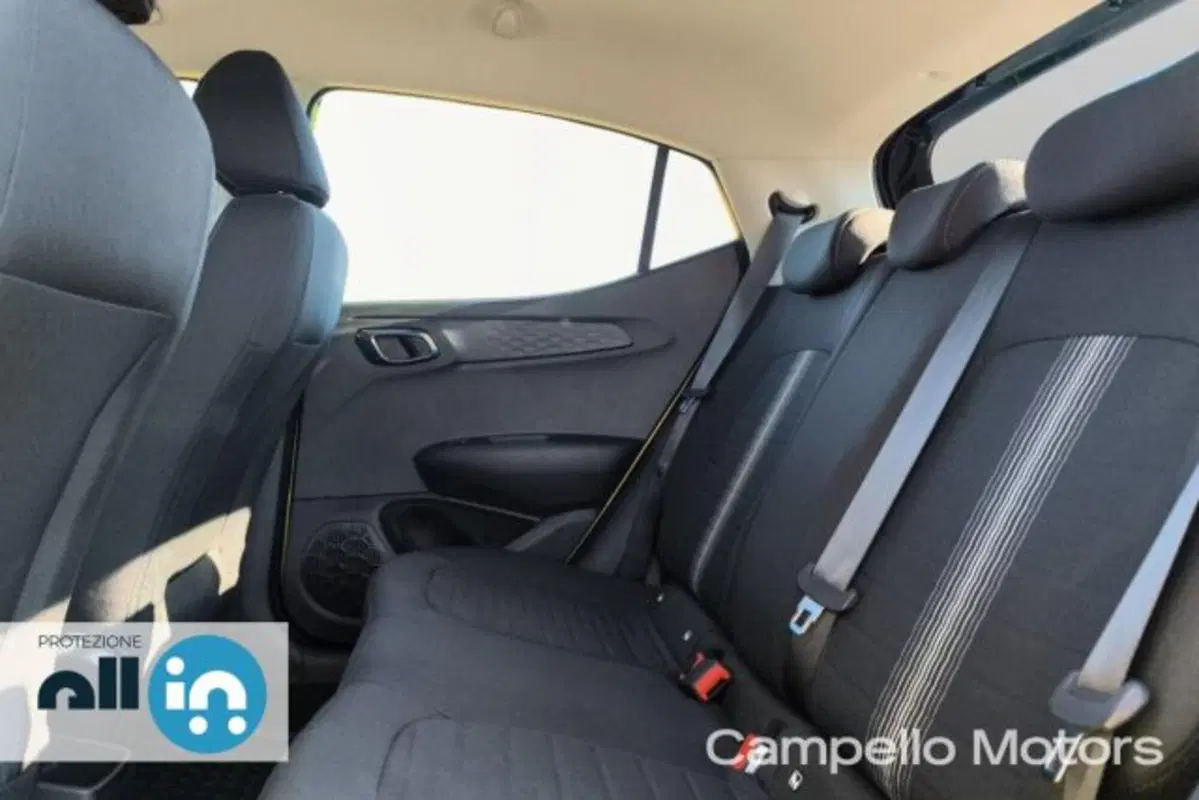 Hyundai i10 usata a Venezia (6)