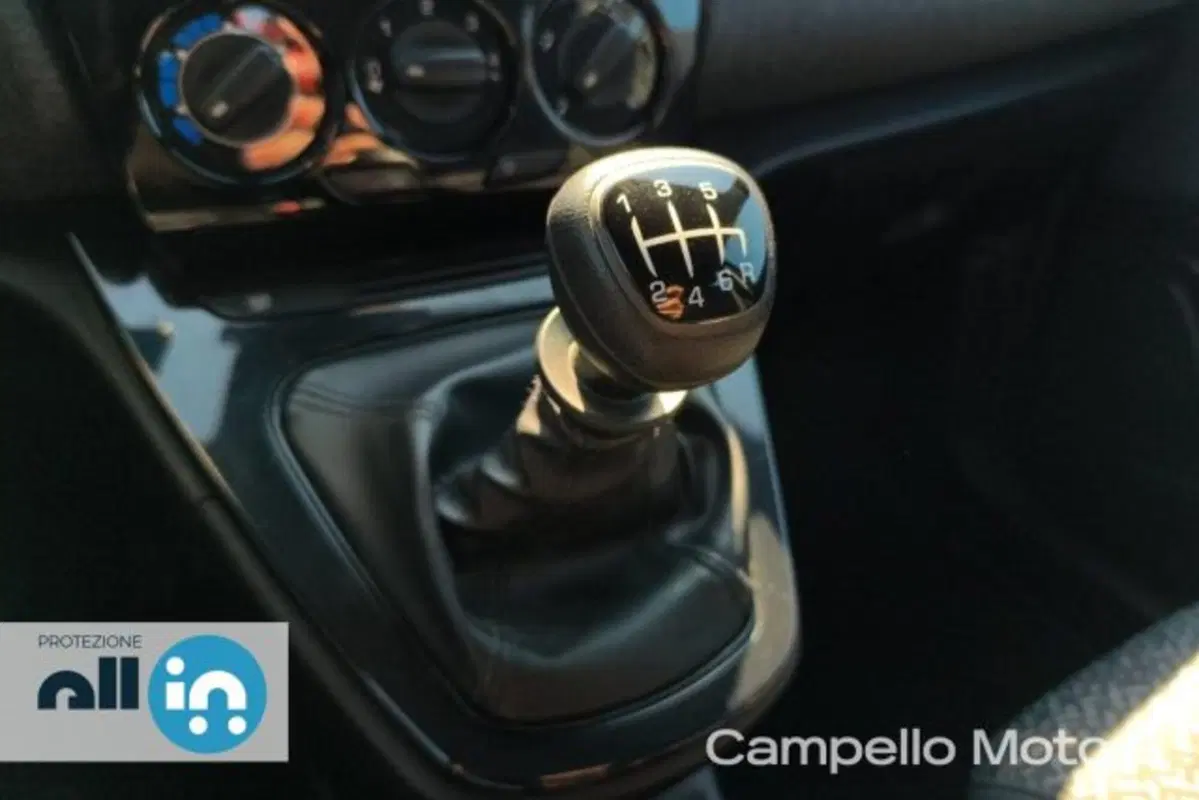 Lancia Ypsilon usata a Venezia (10)
