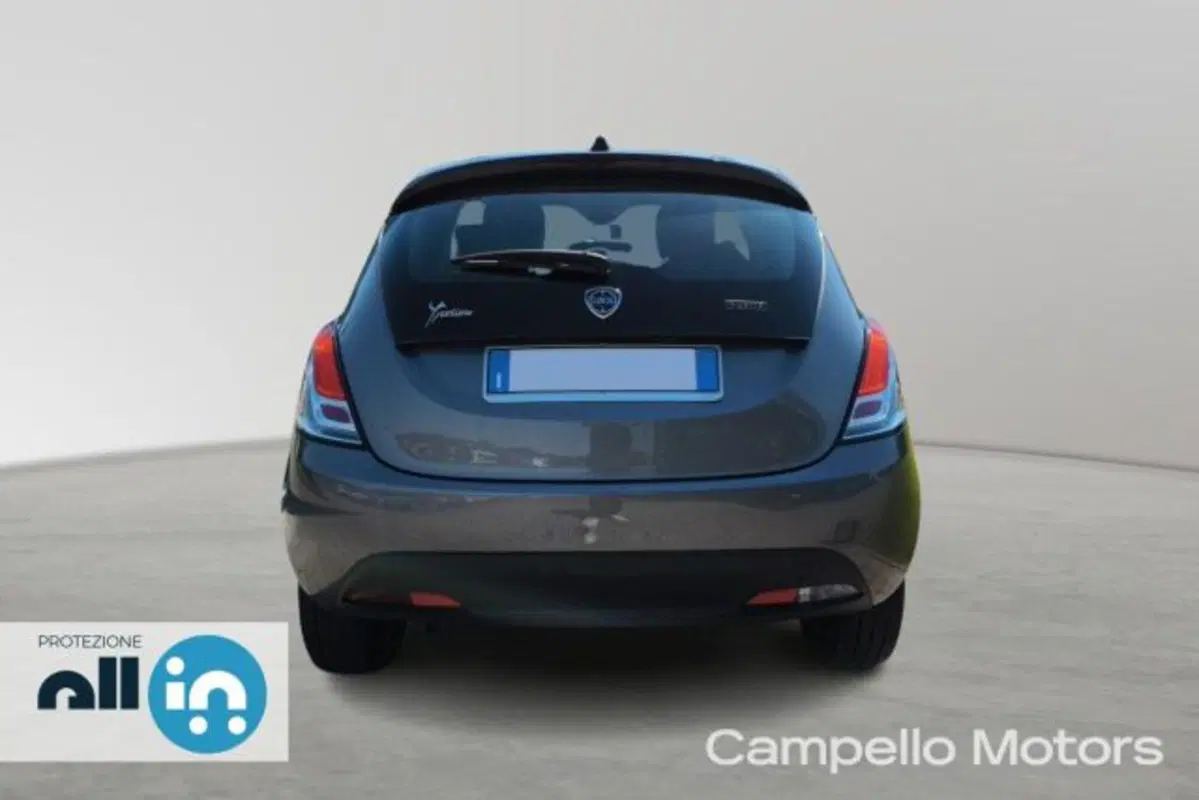 Lancia Ypsilon usata a Venezia (4)