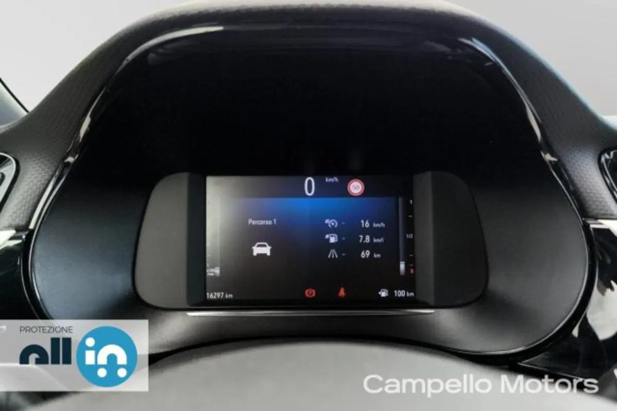 Opel Corsa usata a Venezia (9)