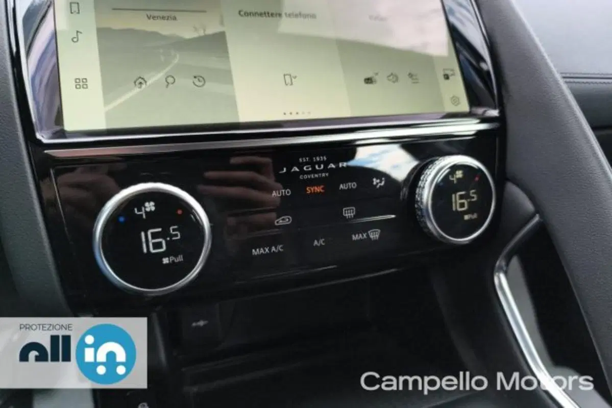 Jaguar E-Pace usata a Venezia (12)