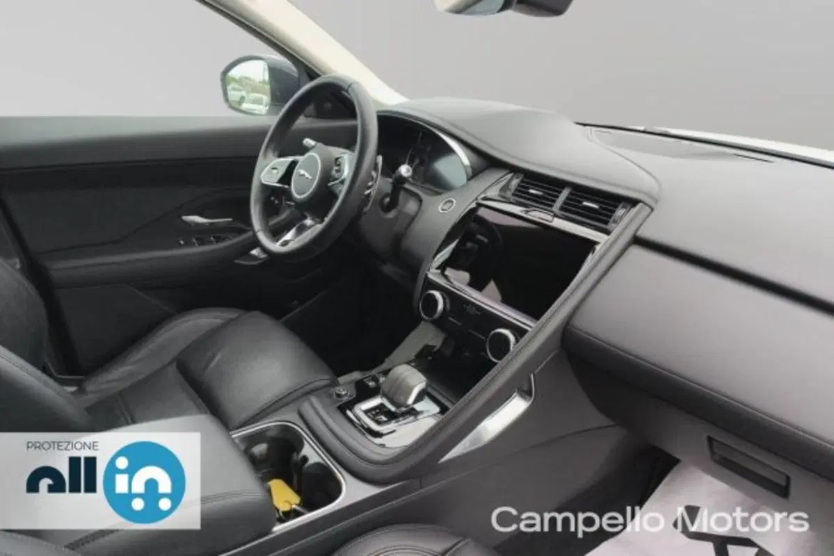Jaguar E-Pace usata a Venezia (14)