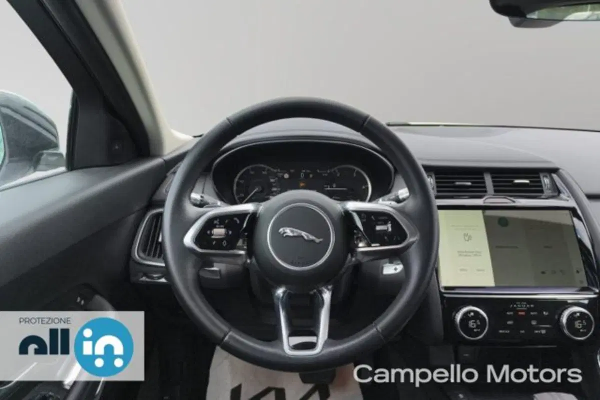 Jaguar E-Pace usata a Venezia (8)