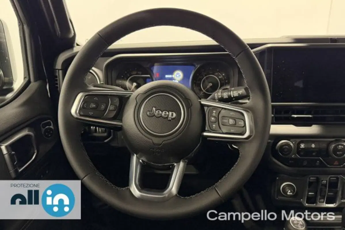 Jeep Wrangler Unlimited nuova a Venezia (10)