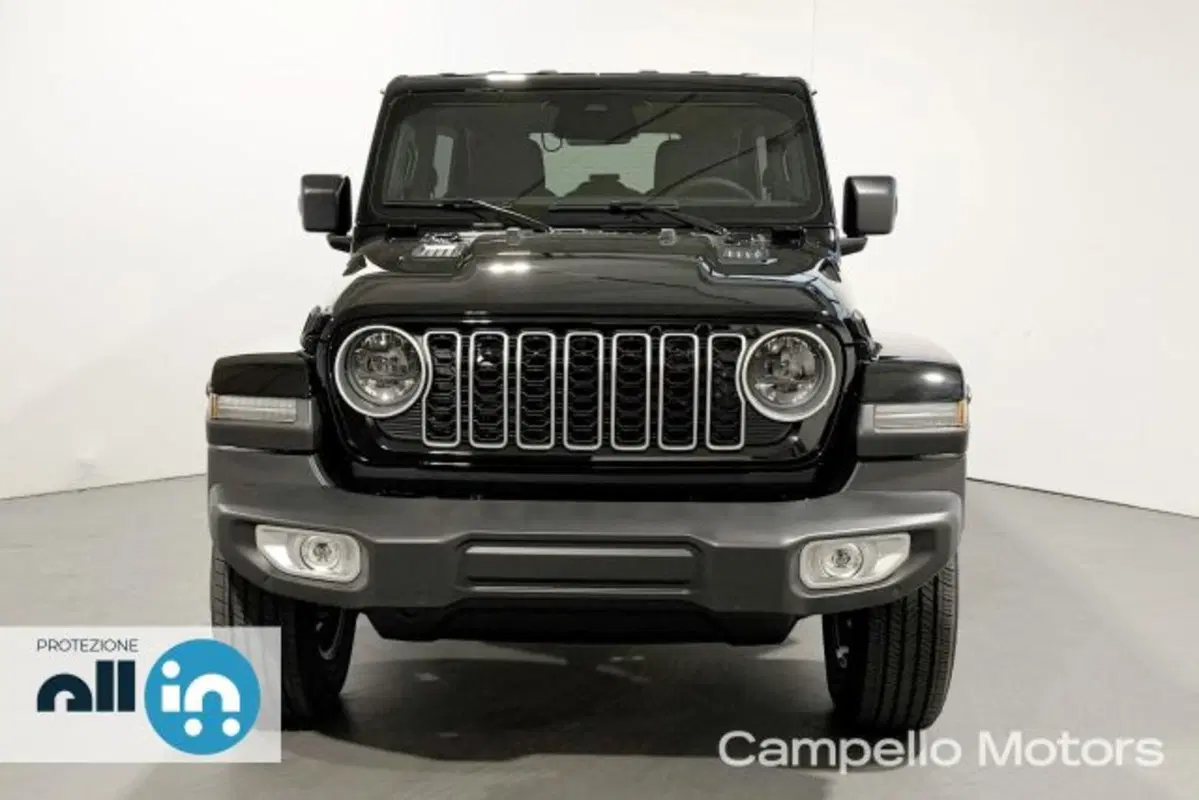 Jeep Wrangler Unlimited nuova a Venezia (2)
