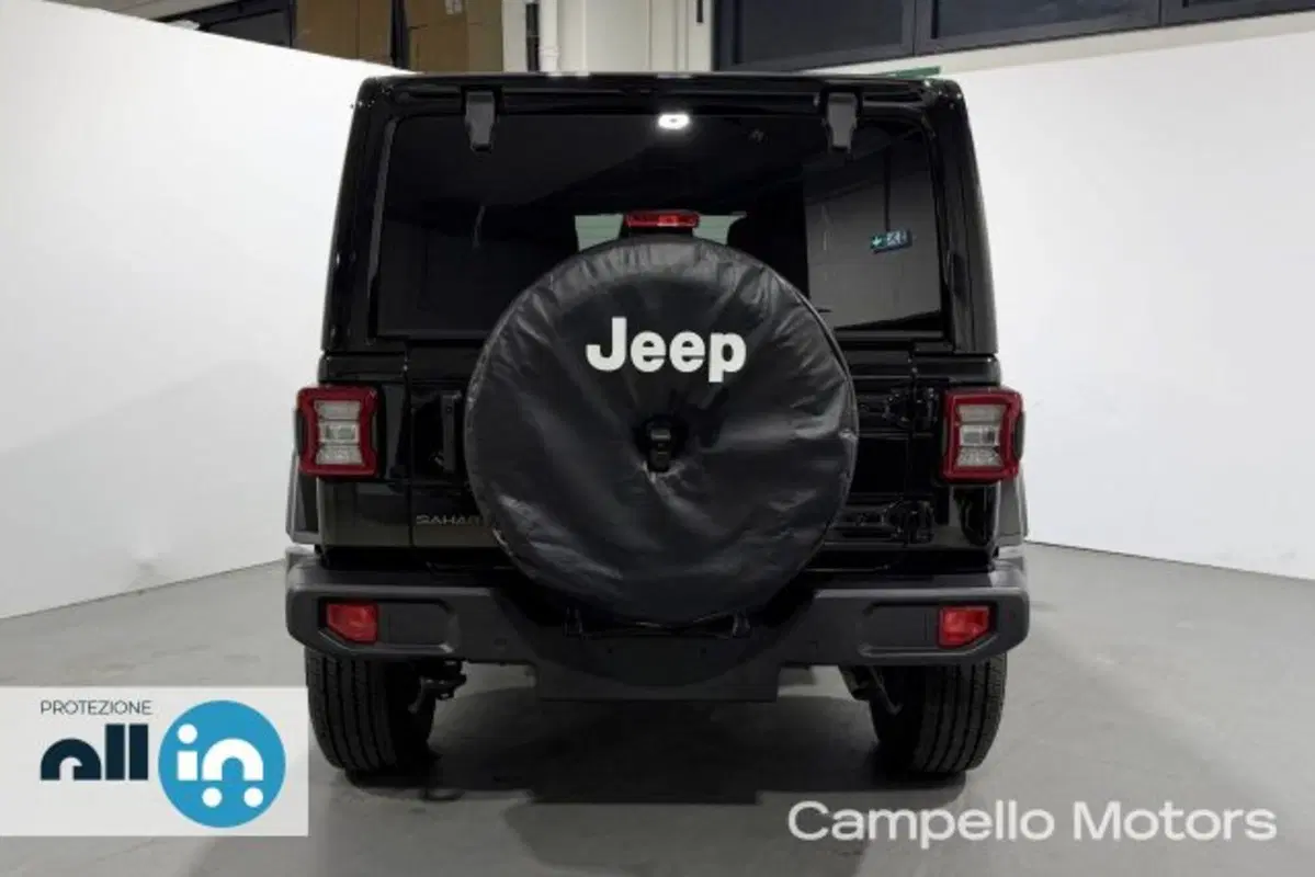 Jeep Wrangler Unlimited nuova a Venezia (5)