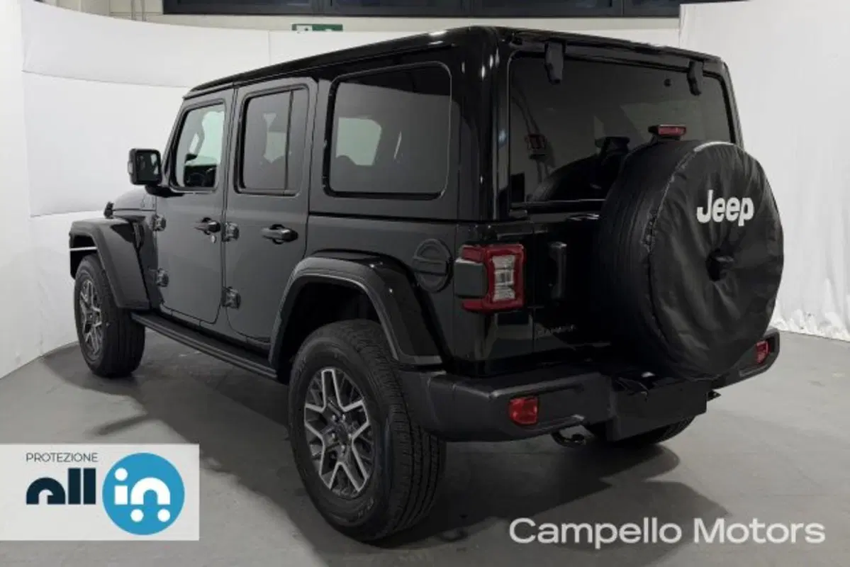 Jeep Wrangler Unlimited nuova a Venezia (6)