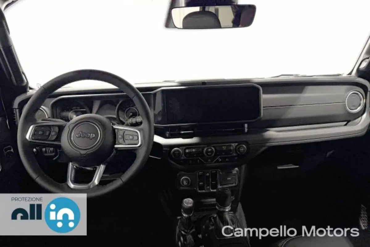 Jeep Wrangler Unlimited nuova a Venezia (9)