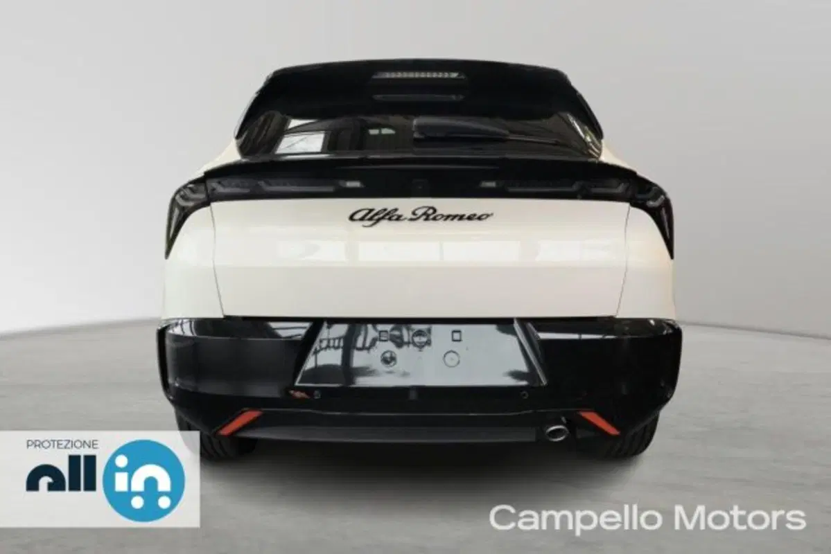 Alfa Romeo Junior nuova a Venezia (4)