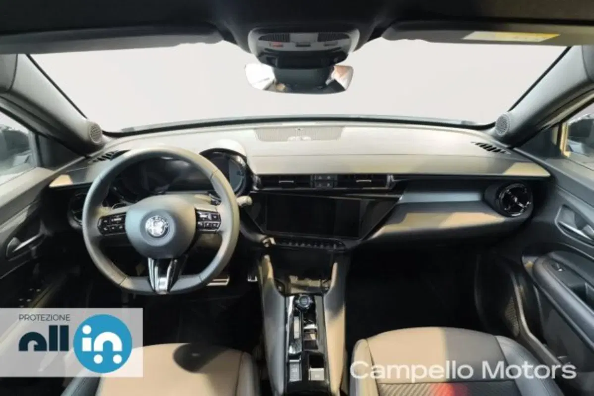 Alfa Romeo Junior nuova a Venezia (7)