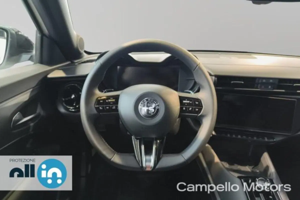 Alfa Romeo Junior nuova a Venezia (8)