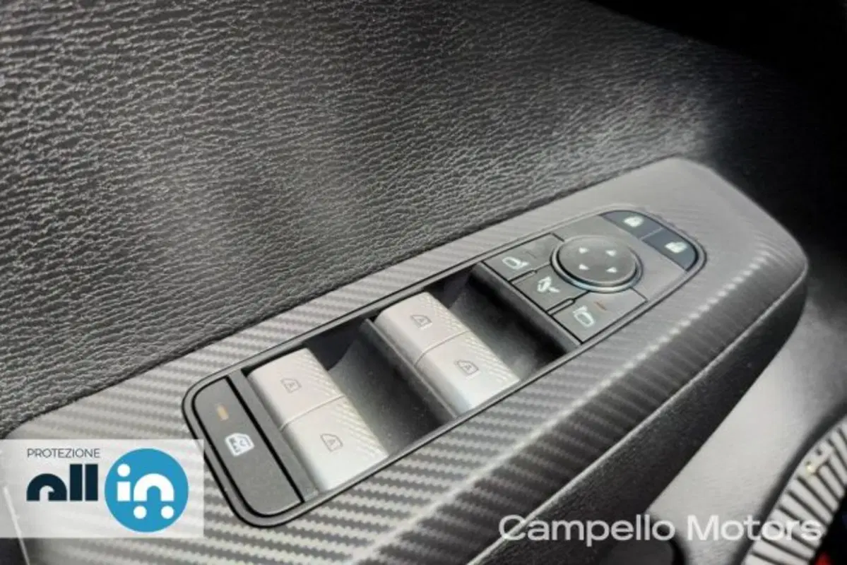 Mitsubishi Outlander usata a Venezia (13)
