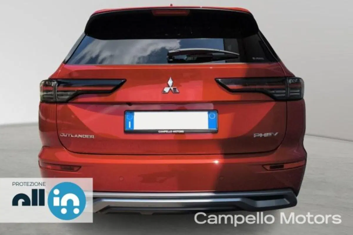 Mitsubishi Outlander usata a Venezia (5)