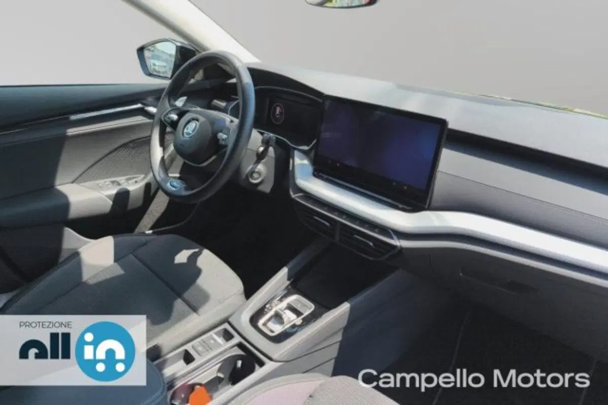 Skoda Octavia Station Wagon usata a Venezia (15)