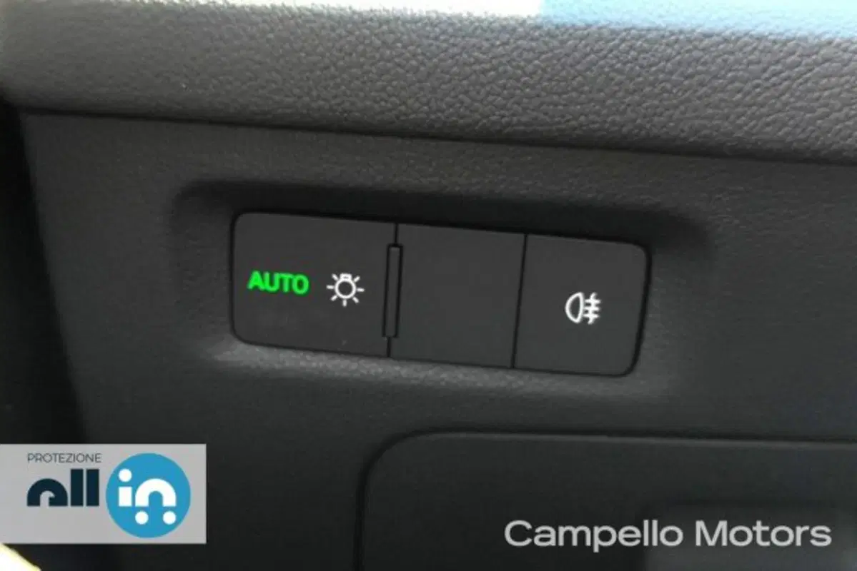 Skoda Octavia Station Wagon usata a Venezia (17)