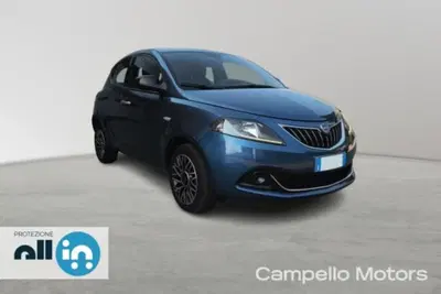 Lancia Ypsilon 1.0 FireFly 5 porte S&amp;S Hybrid Gold Plus del 2024 usata a Venezia