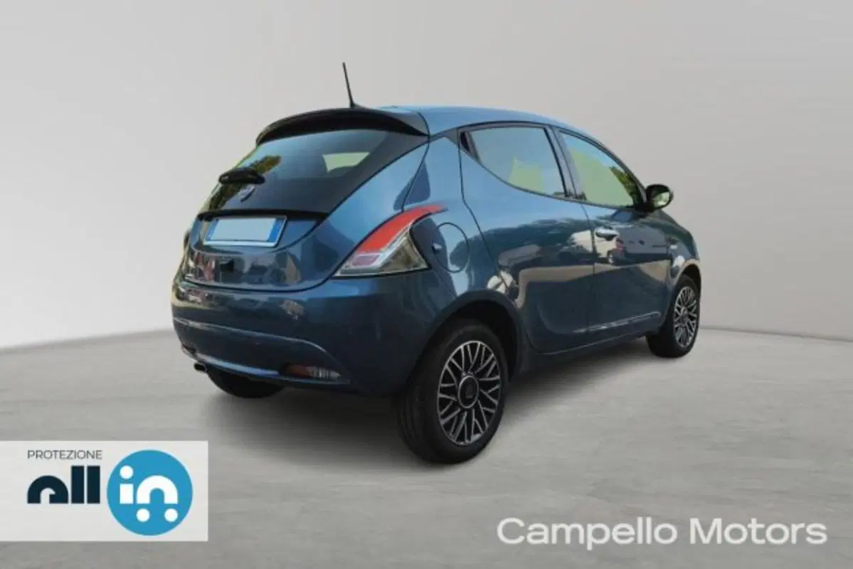 Lancia Ypsilon usata a Venezia (4)