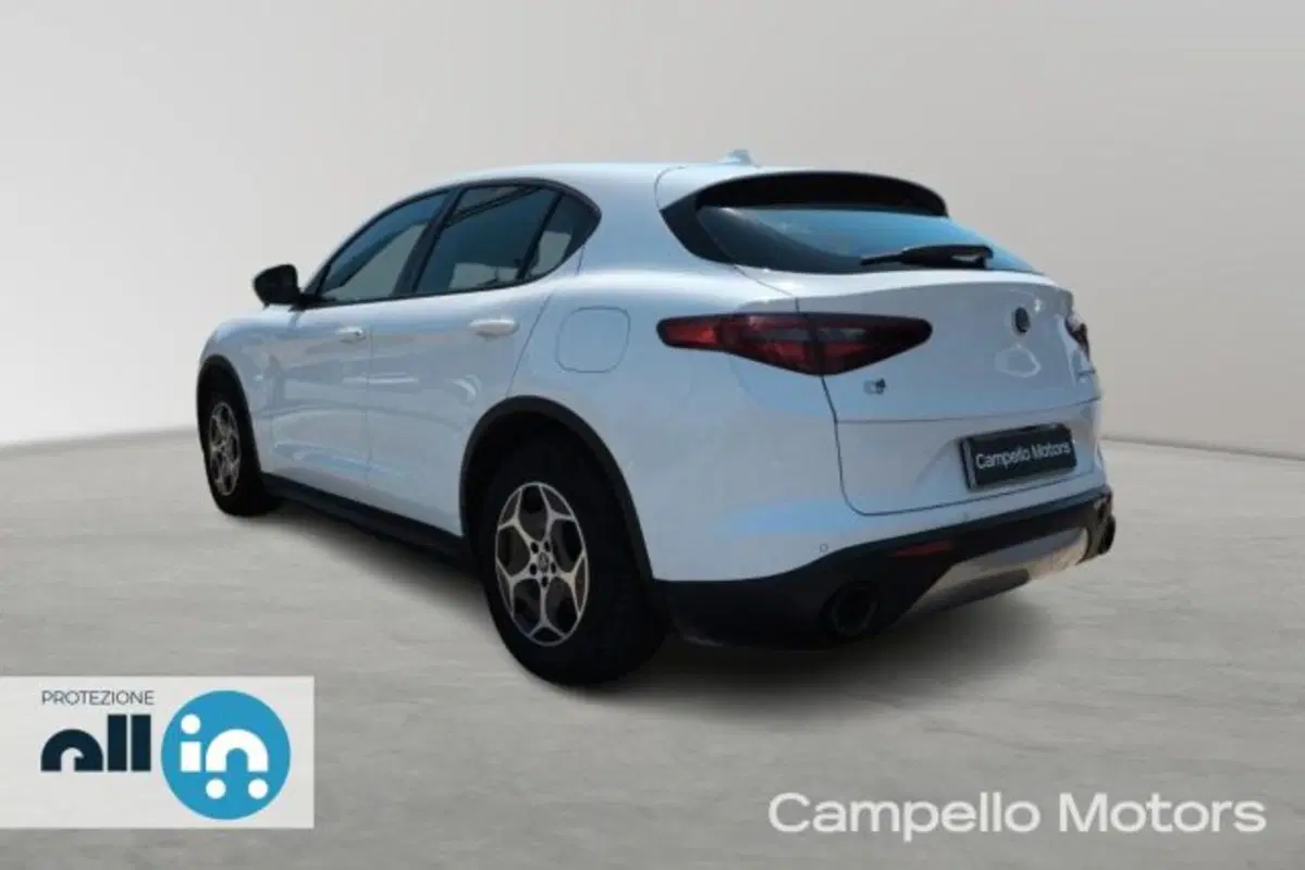 Alfa Romeo Stelvio usata a Venezia (3)