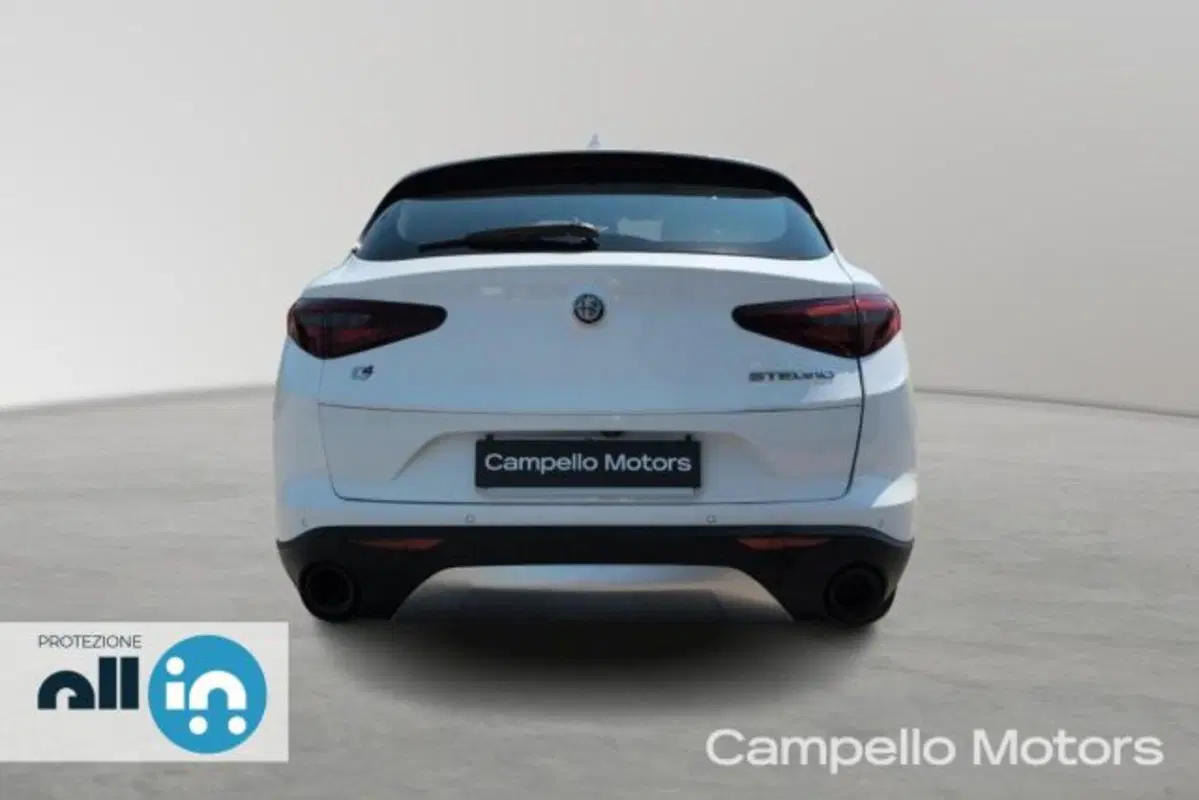 Alfa Romeo Stelvio usata a Venezia (4)