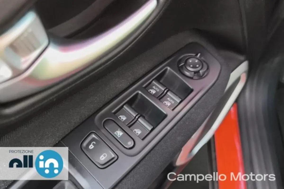 Jeep Renegade usata a Venezia (15)