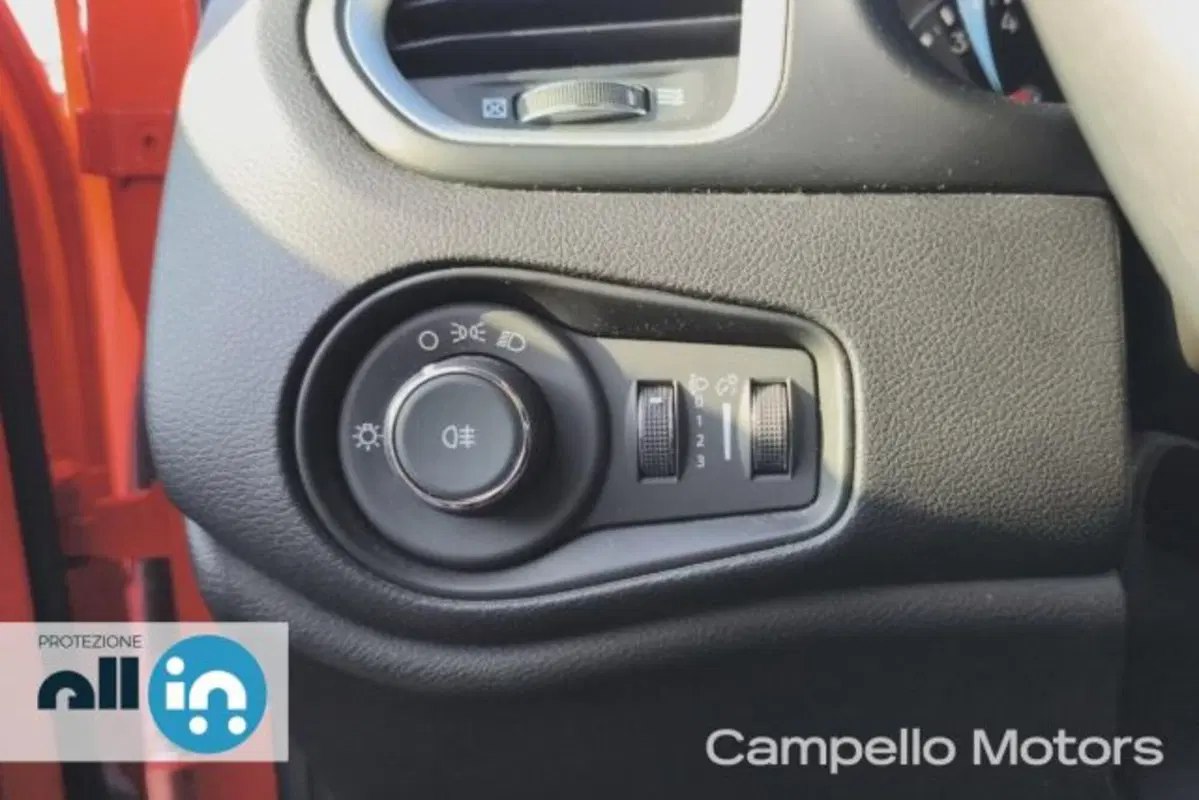 Jeep Renegade usata a Venezia (16)