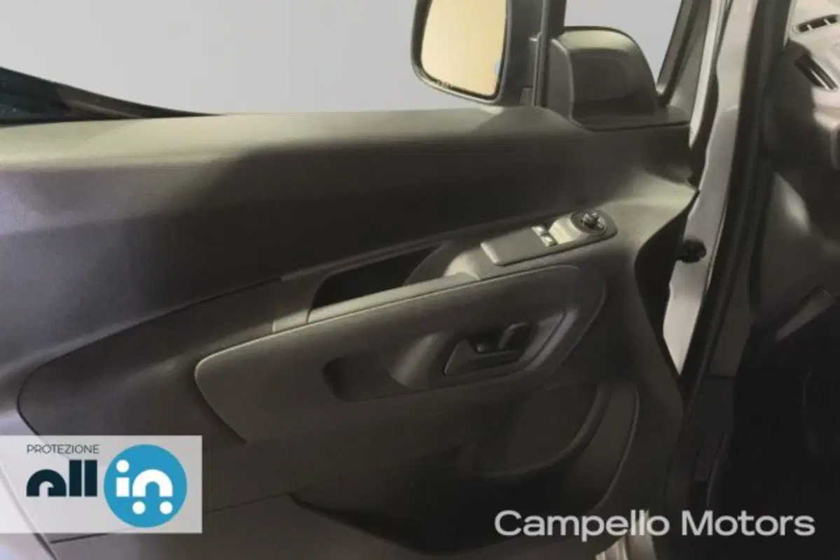 Citroen Berlingo usata a Venezia (13)