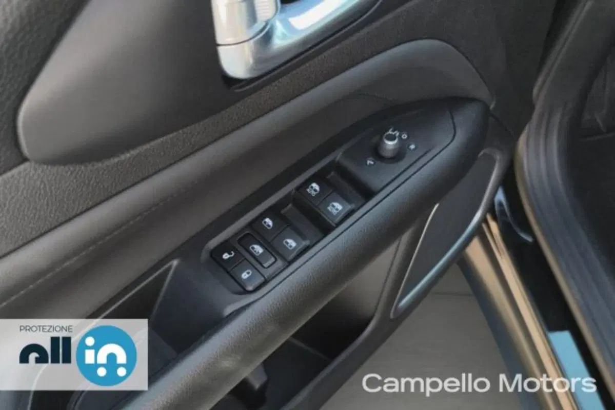 Jeep Compass usata a Venezia (17)