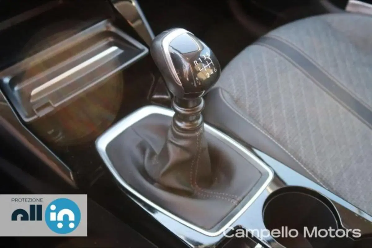 Peugeot 208 usata a Venezia (13)