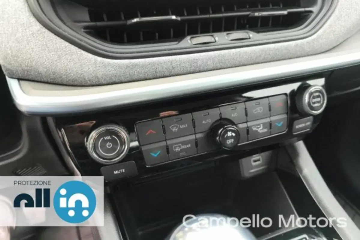 Jeep Compass usata a Venezia (9)