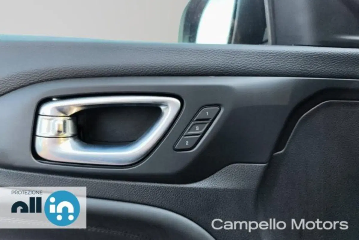 Jeep Compass usata a Venezia (19)