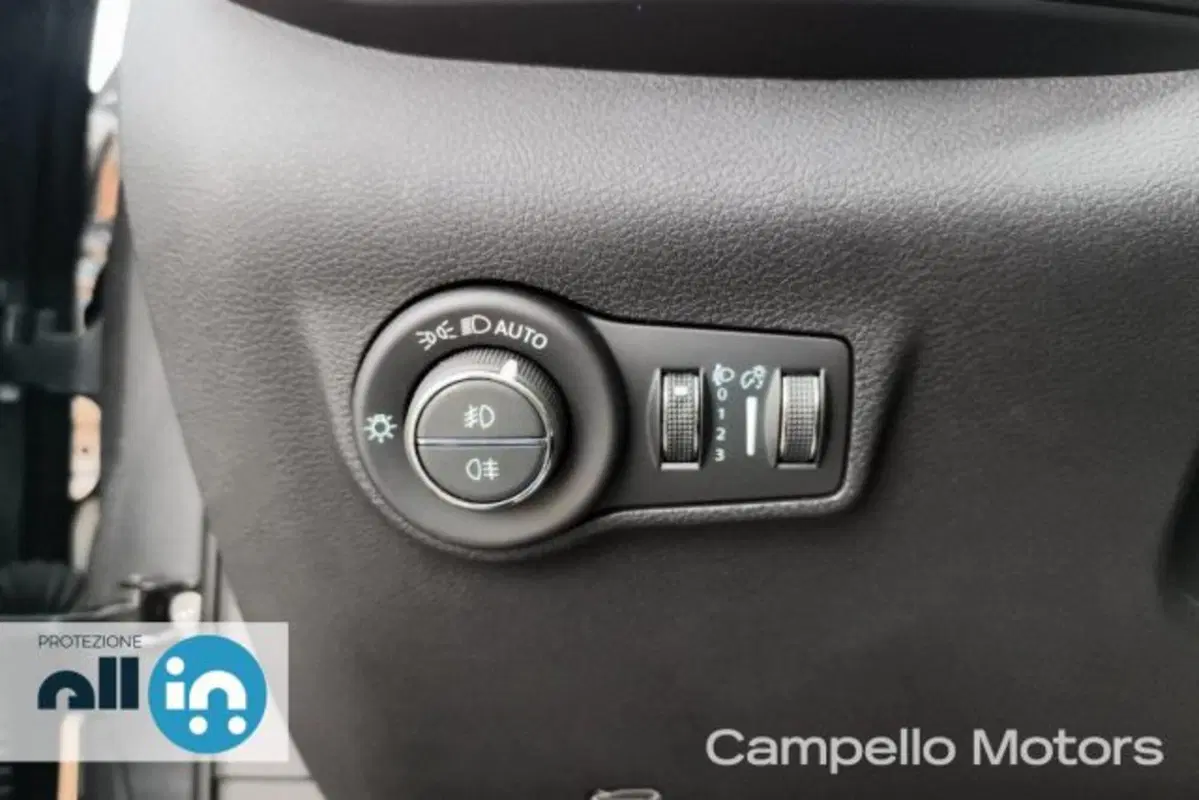 Jeep Compass usata a Venezia (20)