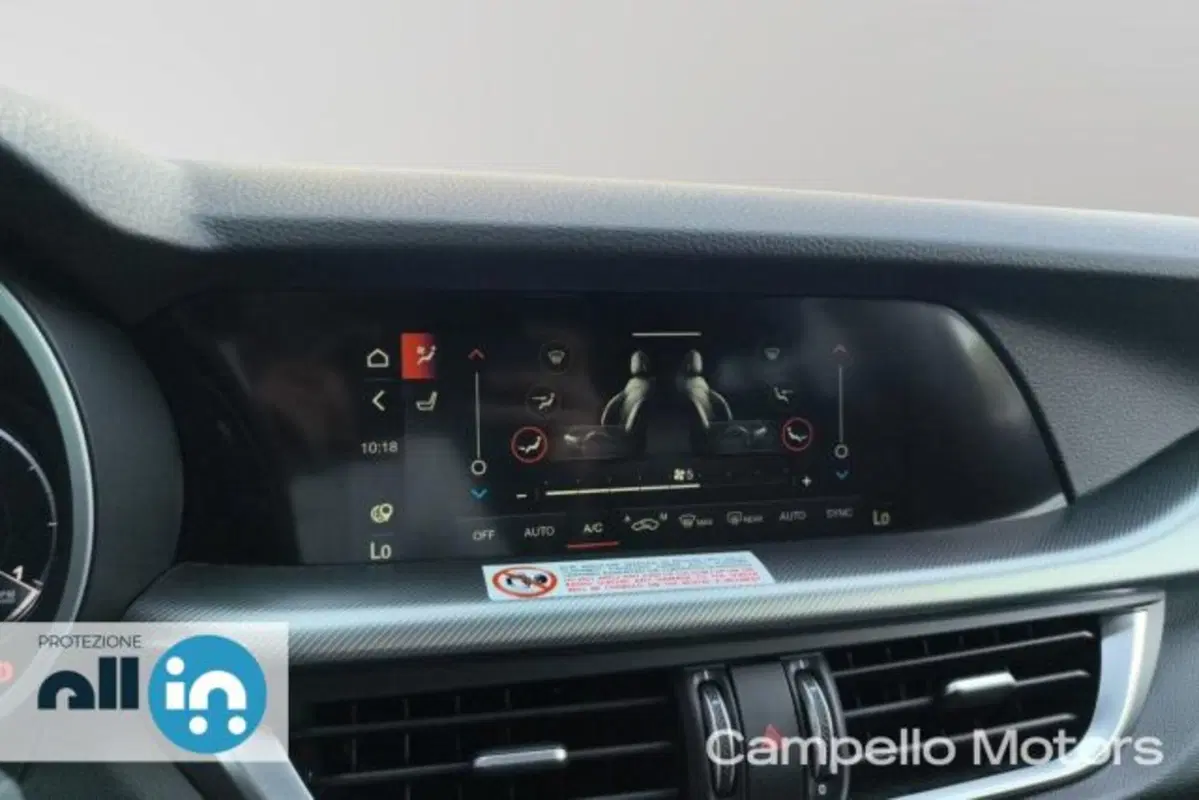 Alfa Romeo Stelvio usata a Venezia (11)