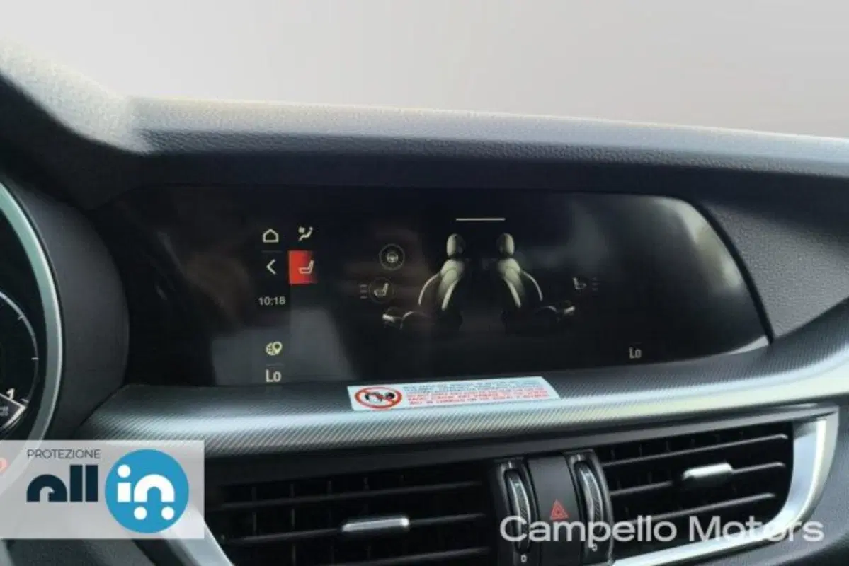 Alfa Romeo Stelvio usata a Venezia (12)