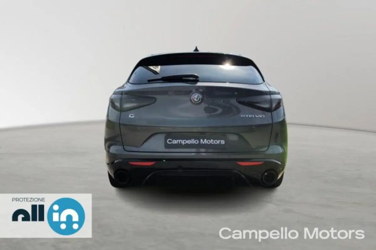 Alfa Romeo Stelvio usata a Venezia (4)