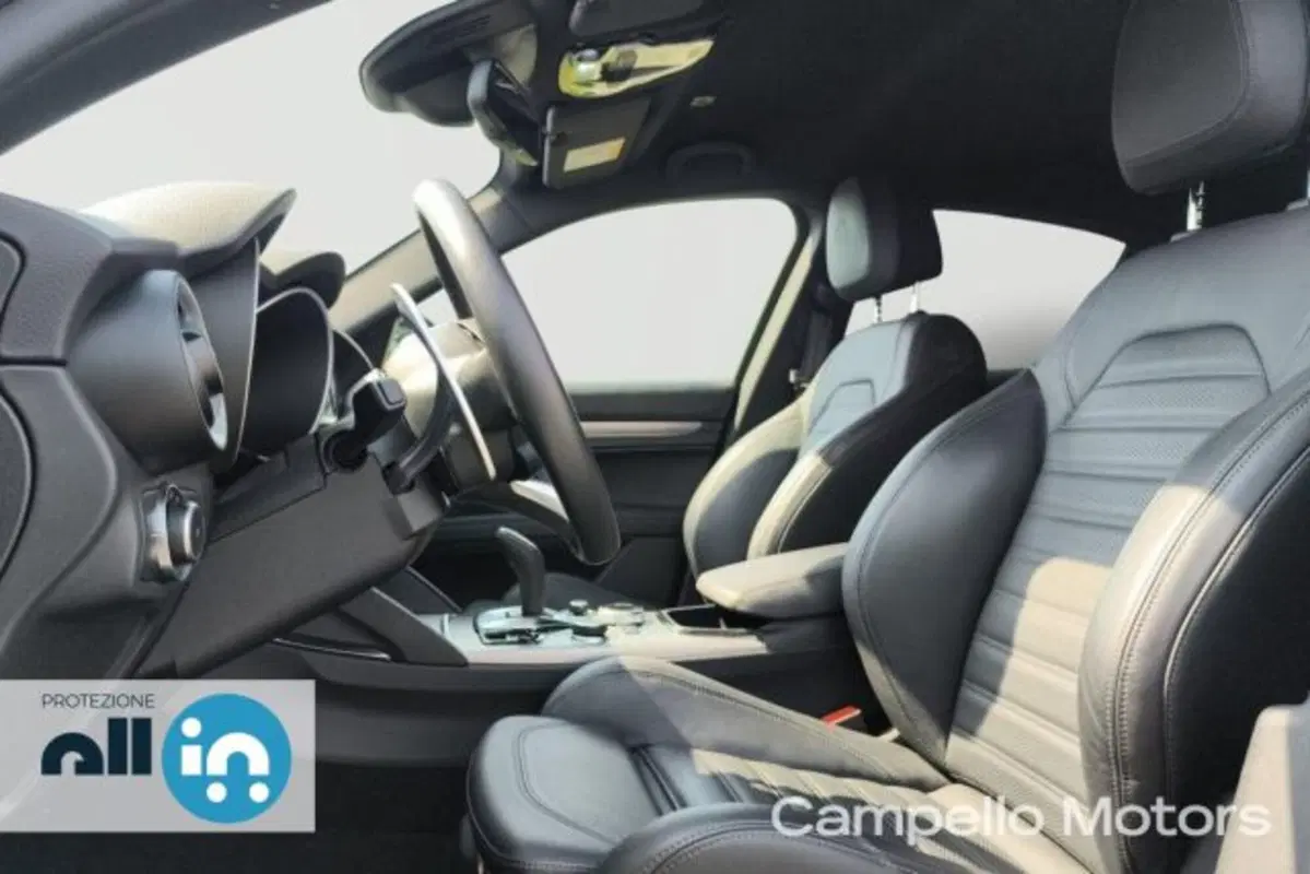 Alfa Romeo Stelvio usata a Venezia (5)