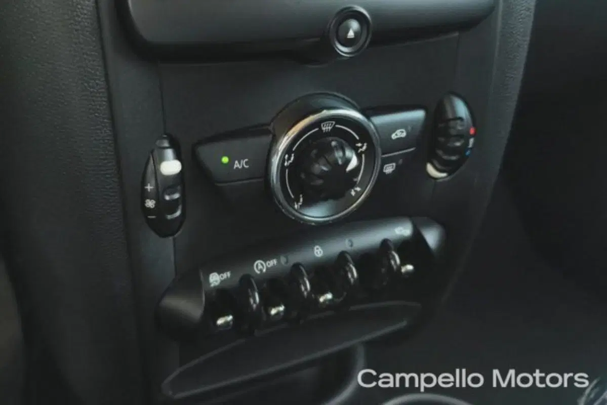 MINI Mini Countryman usata a Venezia (10)