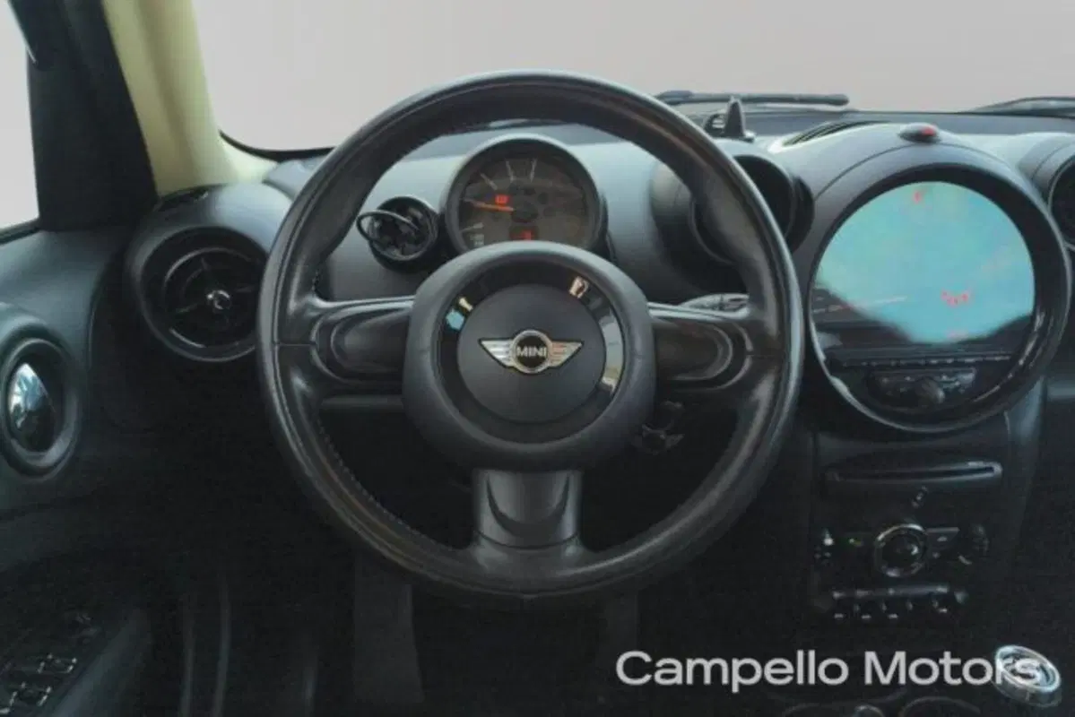 MINI Mini Countryman usata a Venezia (8)