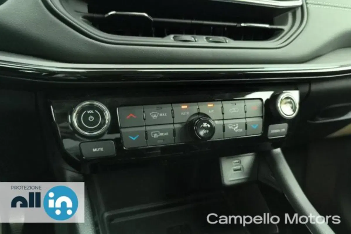 Jeep Compass usata a Venezia (13)