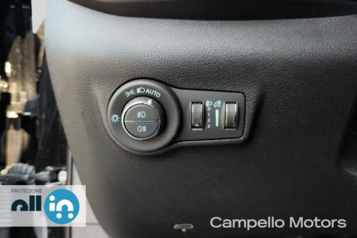 Jeep Compass usata a Venezia (20)