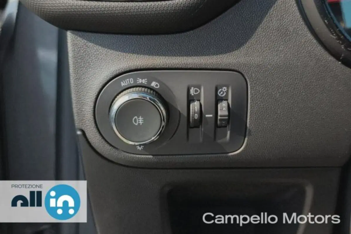 Opel Crossland X usata a Venezia (16)
