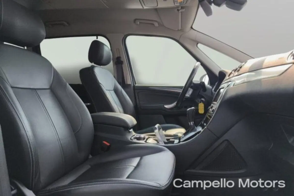 Ford Galaxy usata a Venezia (14)
