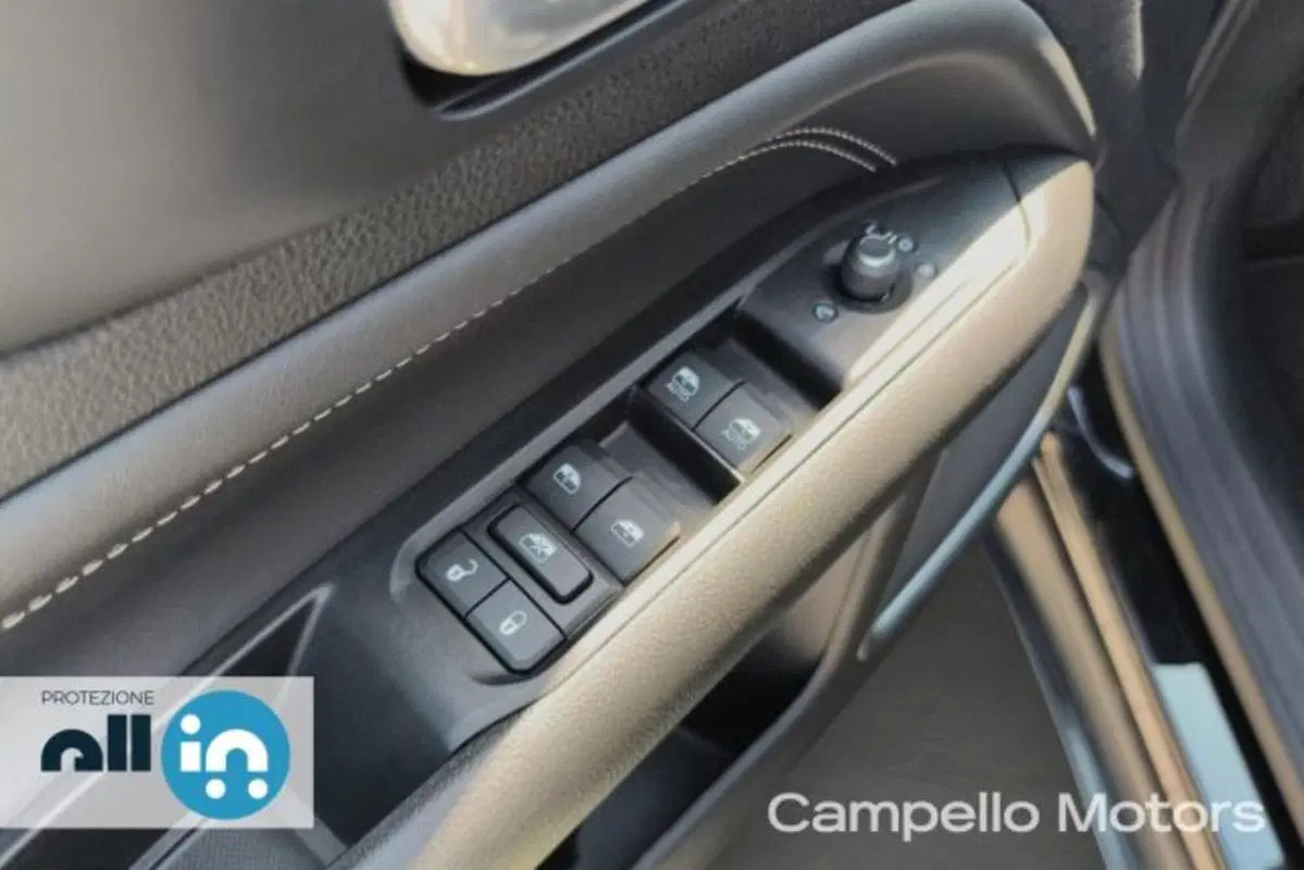 Jeep Compass usata a Venezia (17)