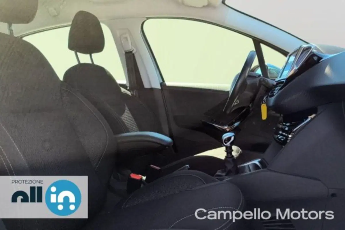 Peugeot 208 usata a Venezia (15)